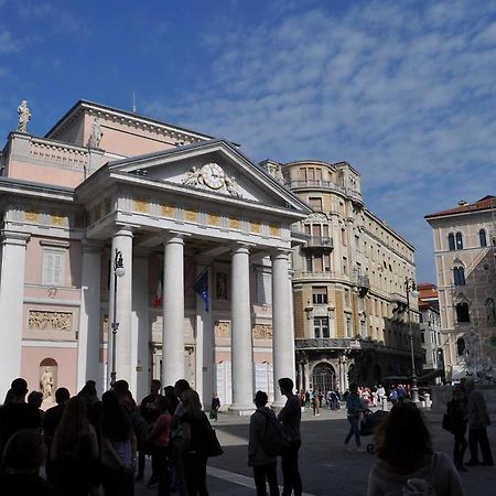 Unica Nel Cuore Storico Di Trieste Exterior foto
